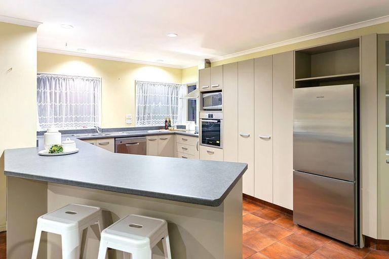 Photo of property in 5 Marewa Place, Waikanae Beach, Waikanae, 5036