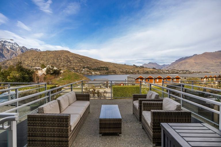 Photo of property in Remarkables Apartments, 9/658 Frankton Road, Queenstown, 9300
