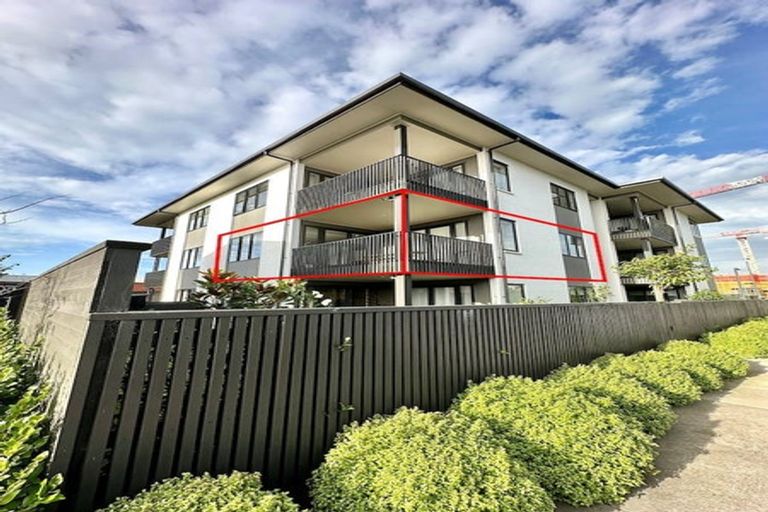 Photo of property in 5/96 Clark Road, Hobsonville, Auckland, 0616