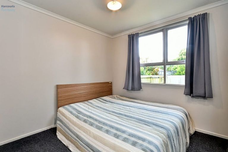 Photo of property in 15 Racecourse Road, Waiuku, 2123