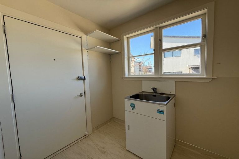 Photo of property in 14 Broadbent Street, Riccarton, Christchurch, 8041