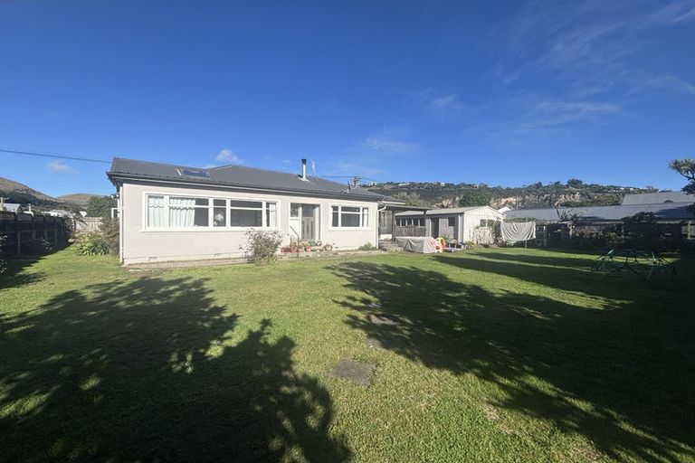 Photo of property in 20 Menzies Street, Sumner, Christchurch, 8081