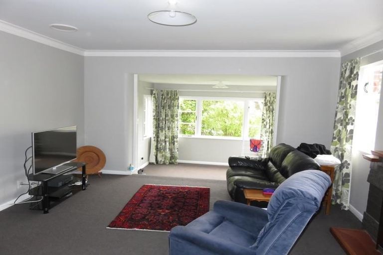 Photo of property in 11 Hollies Crescent, Johnsonville, Wellington, 6037