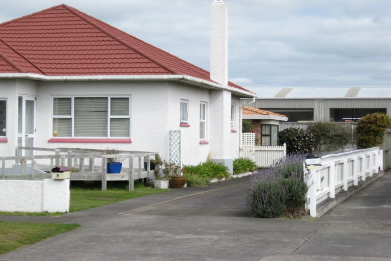 Photo of property in 6 Vogel Street, Fitzroy, New Plymouth, 4312