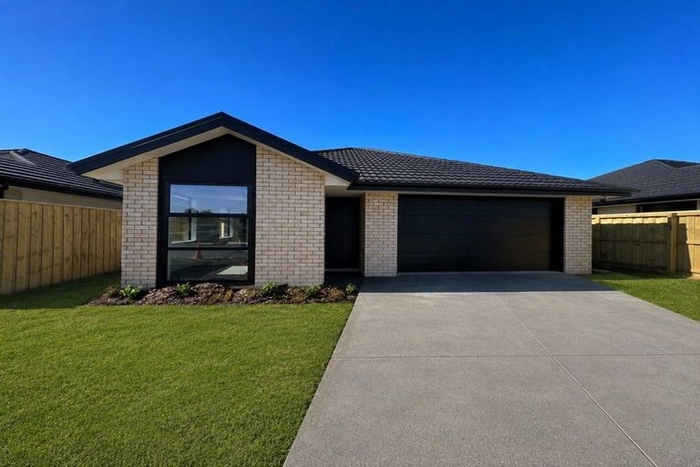 Photo of property in 62 Crossley Avenue, Woodend, 7610
