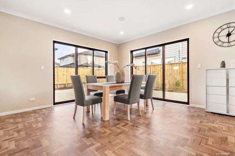 Photo of property in 10 Hinoki Way, Flat Bush, Auckland, 2019