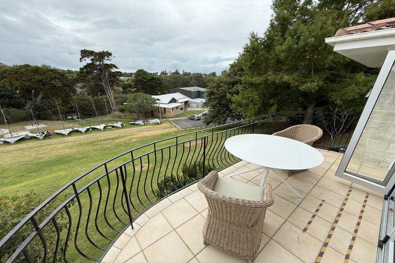 Photo of property in 13 Ellangowan Road, Waiake, Auckland, 0630