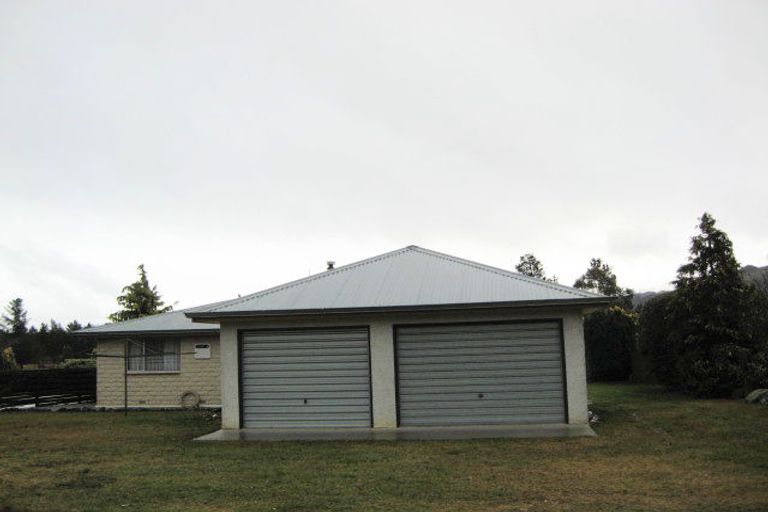 Photo of property in 81 Newcastle Street, Clyde, 9330
