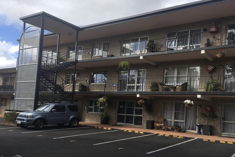 Photo of property in 24/43 Woodward Road, Mount Albert, Auckland, 1025