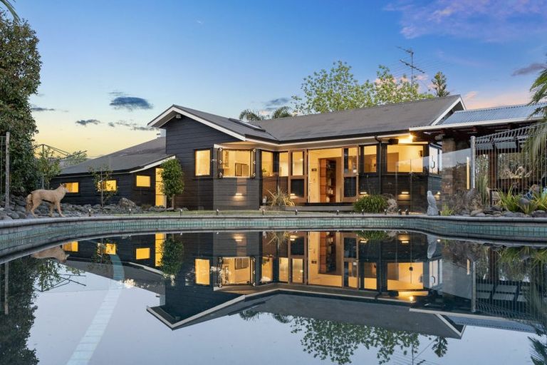 Photo of property in 97 Shaw Road, Oratia, Auckland, 0604