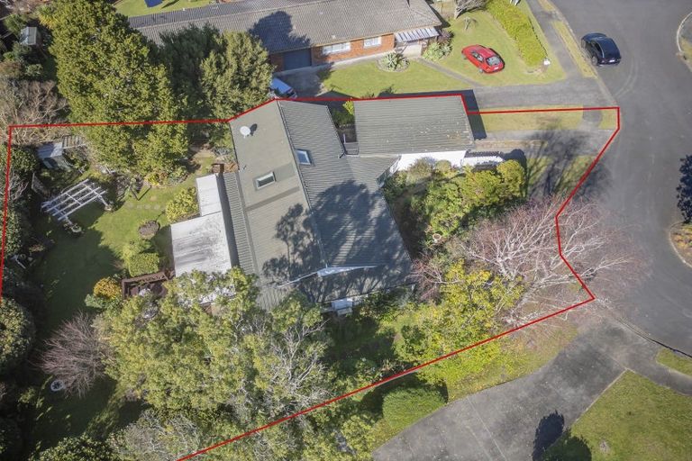 Photo of property in 5 Sunshine Place, Papakura, 2110
