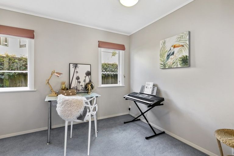 Photo of property in 21a Military Road, Boulcott, Lower Hutt, 5010
