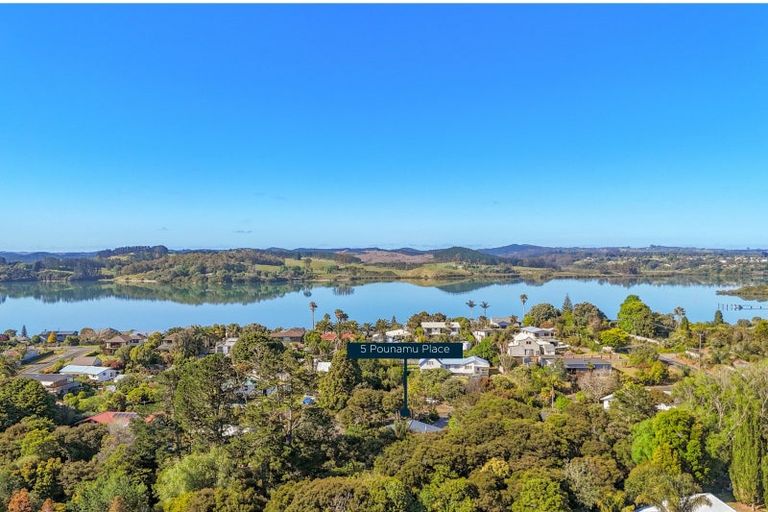 Photo of property in 5 Pounamu Place, Kerikeri, 0294