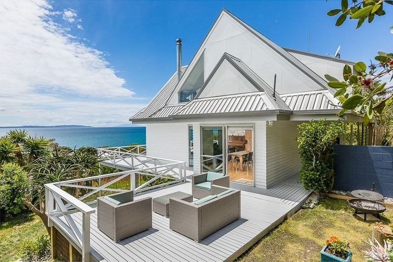 Photo of property in 117 Pacific Parade, Army Bay, Whangaparaoa, 0930