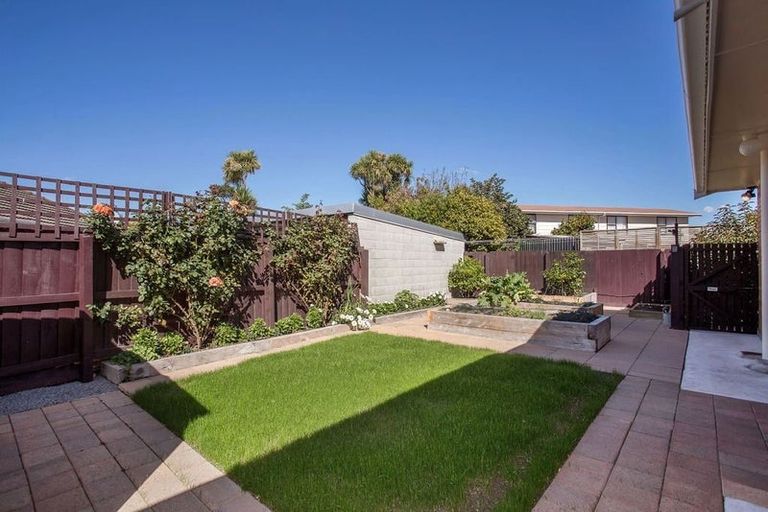 Photo of property in 8 Redbridge Lane, Sydenham, Christchurch, 8023