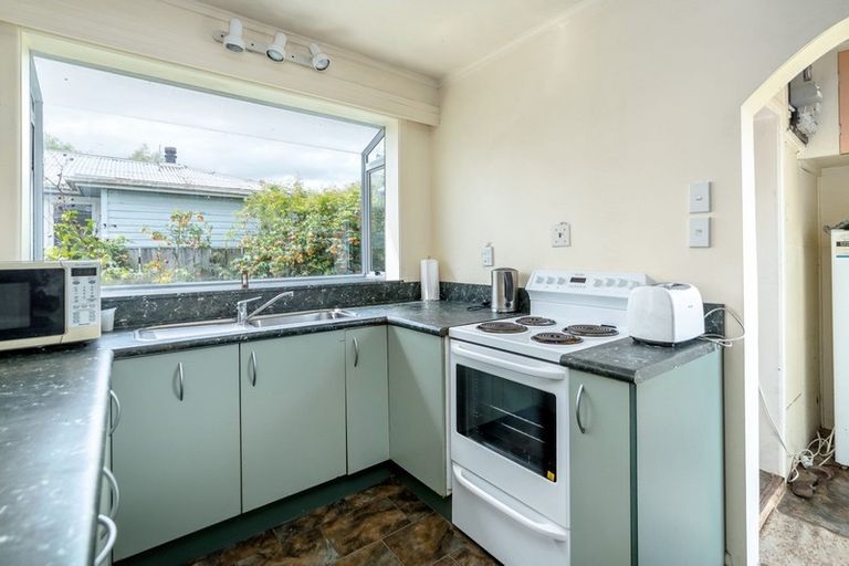 Photo of property in 16 Oxford Street, Lansdowne, Masterton, 5810