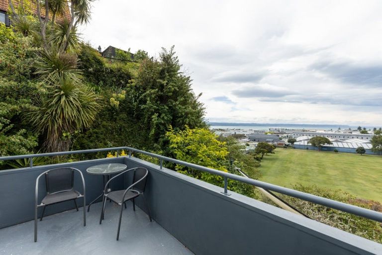 Photo of property in 15 Hospital Lane, Hospital Hill, Napier, 4110