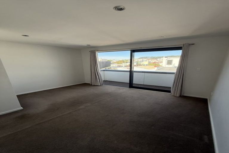 Photo of property in 3/464 Adelaide Road, Berhampore, Wellington, 6023