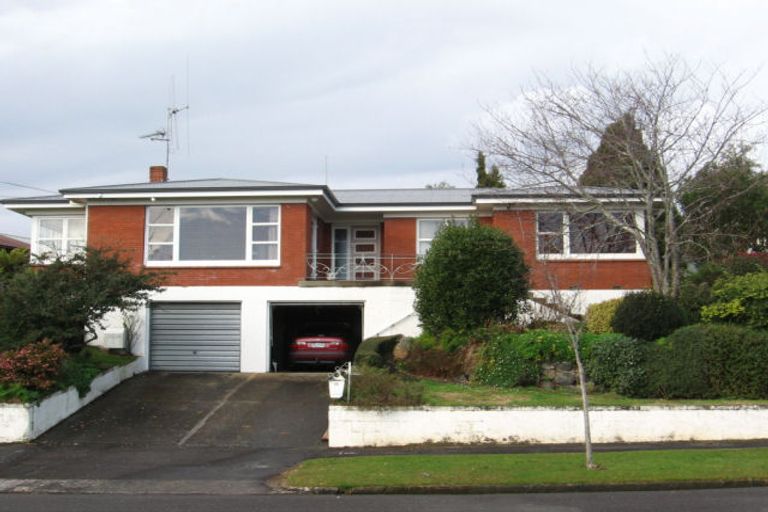 Photo of property in 38 Kakanui Avenue, Hillcrest, Hamilton, 3216