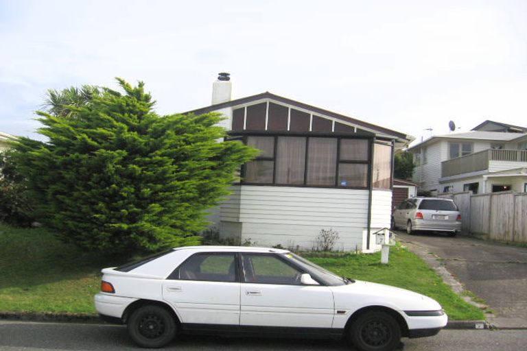 Photo of property in 7 Glenamoy Crescent, Johnsonville, Wellington, 6037