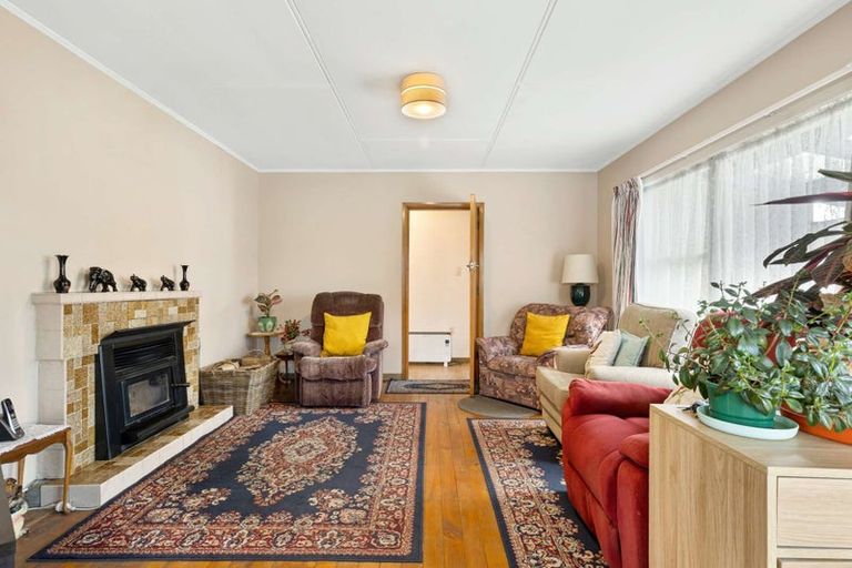 Photo of property in 38 Tennyson Crescent, Stoke, Nelson, 7011