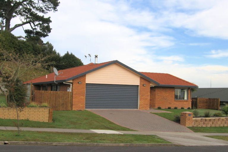 Photo of property in 39 Ayrshire Drive, Grandview Heights, Hamilton, 3200