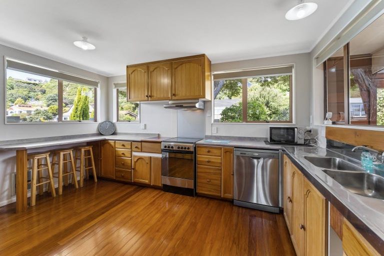 Photo of property in 37 Bosun Terrace, Whitby, Porirua, 5024