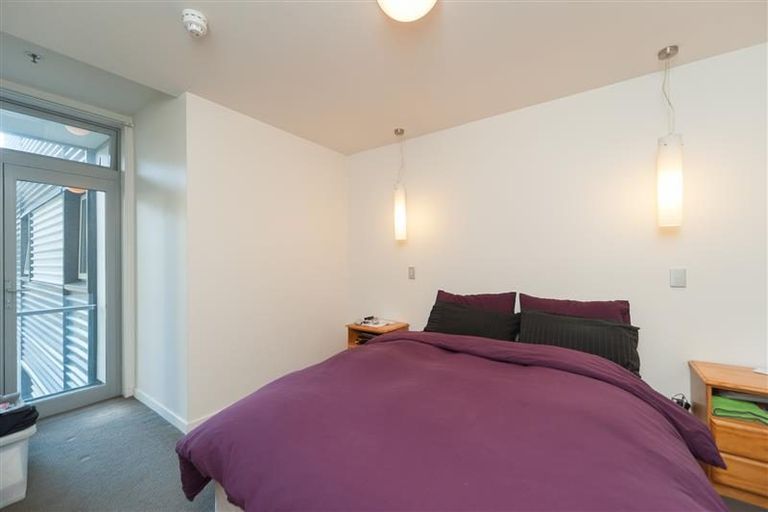 Photo of property in Montreaux Apartments, 2k/164 The Terrace, Wellington Central, Wellington, 6011