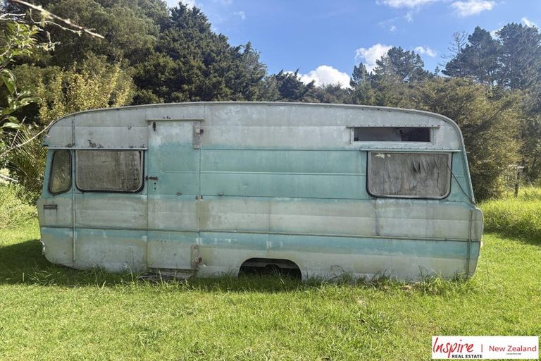 Photo of property in 224 Massey Road, Waipu, 0582