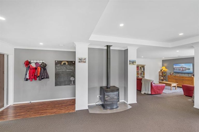 Photo of property in 2/1690 Hoskyns Road, Kirwee, Darfield, 7571