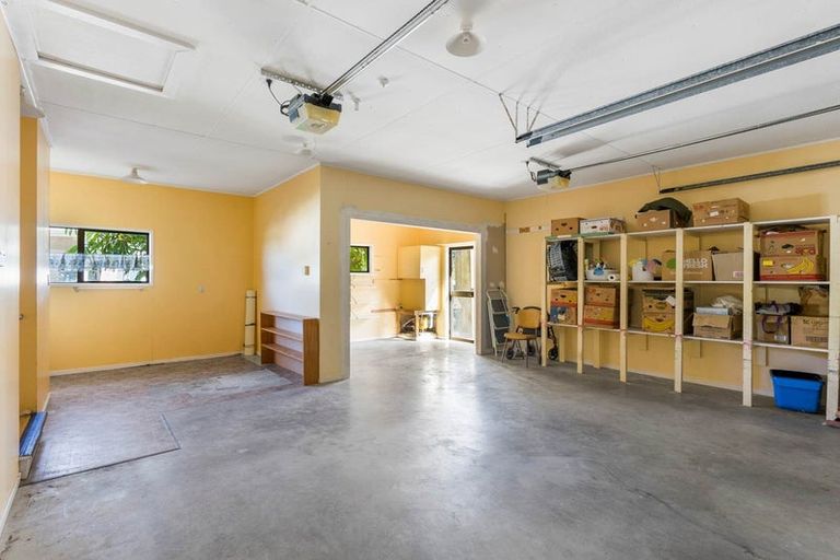 Photo of property in 12 Melandra Road, Stanmore Bay, Whangaparaoa, 0932