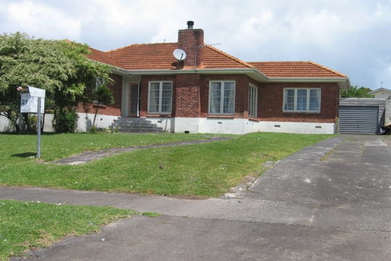 Photo of property in 21 Ashlynne Avenue, Papatoetoe, Auckland, 2025