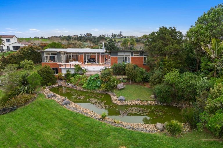 Photo of property in 15 Tudor Park Drive, Whitford, Howick, 2571