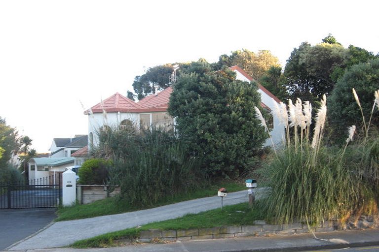 Photo of property in 118 Raumati Road, Raumati Beach, Paraparaumu, 5032