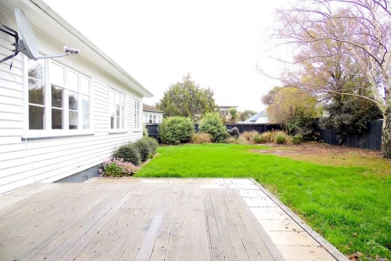 Photo of property in 8 Seton Street, Riccarton, Christchurch, 8011