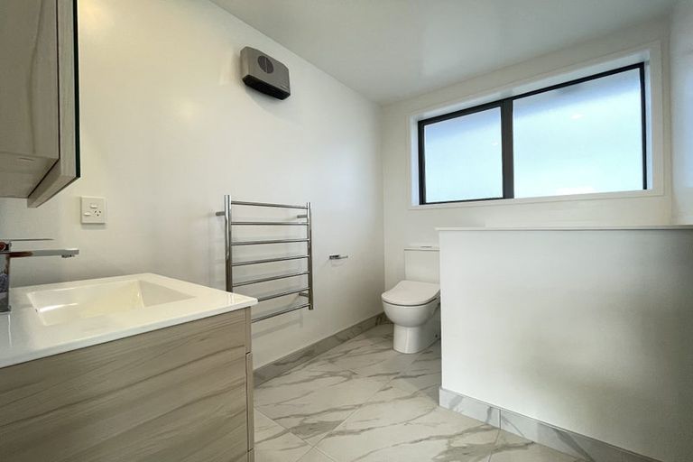 Photo of property in 23 Mohua Lane, Upper Riccarton, Christchurch, 8041