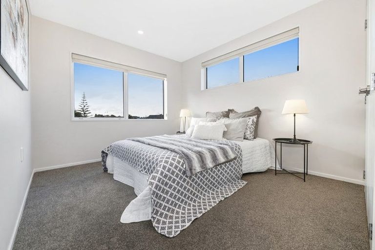 Photo of property in 4a Pauline Place, Bucklands Beach, Auckland, 2014