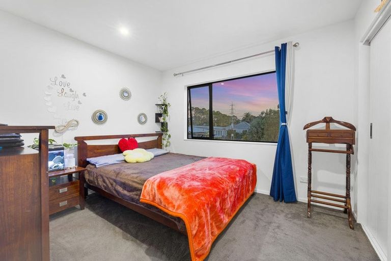 Photo of property in 4/143 Portage Road, New Lynn, Auckland, 0600