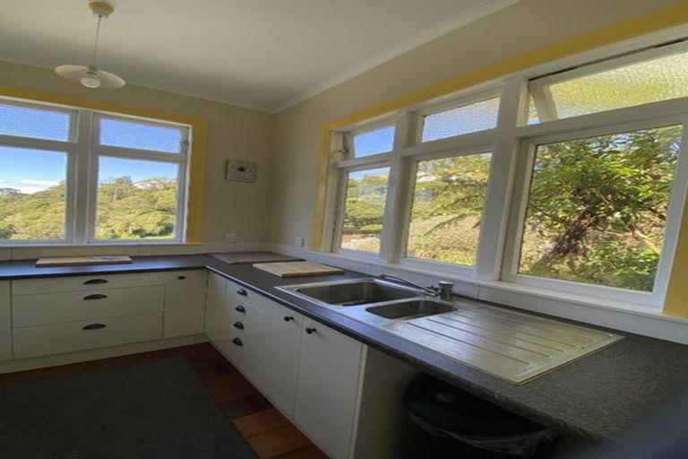 Photo of property in 69 Norway Street, Kelburn, Wellington, 6012