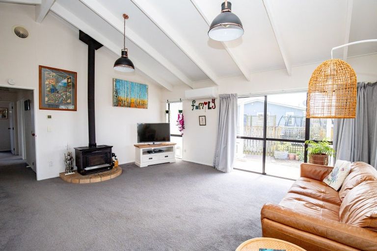 Photo of property in 59 Pipiroa Road, Ngatea, 3503