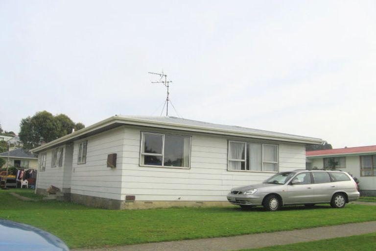 Photo of property in 11 Conclusion Street, Ascot Park, Porirua, 5024