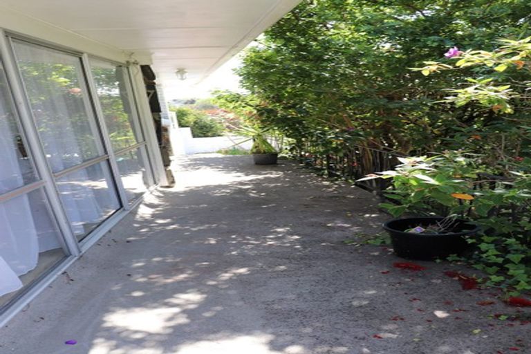 Photo of property in 5 Murvale Drive, Bucklands Beach, Auckland, 2014