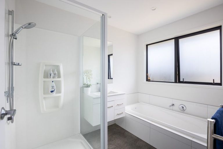 Photo of property in 15 Longstaff Drive, Bell Block, New Plymouth, 4312