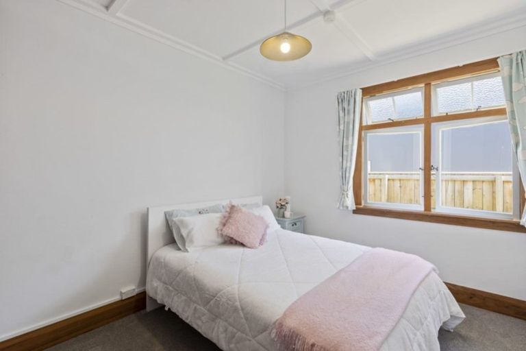 Photo of property in 10 Liverpool Street, Levin, 5510