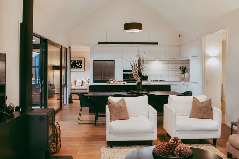 Photo of property in 54 Falconer Rise, Jacks Point, Queenstown, 9371