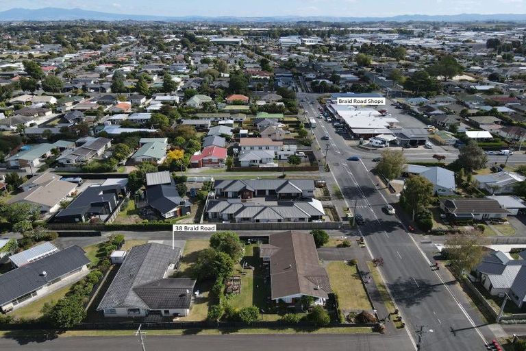 Photo of property in 38 Braid Road, St Andrews, Hamilton, 3200