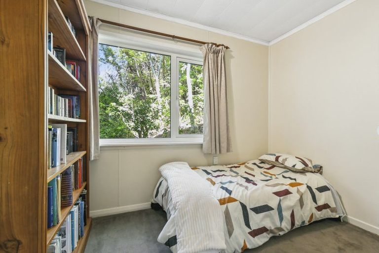 Photo of property in 53 Makara Road, Karori, Wellington, 6012