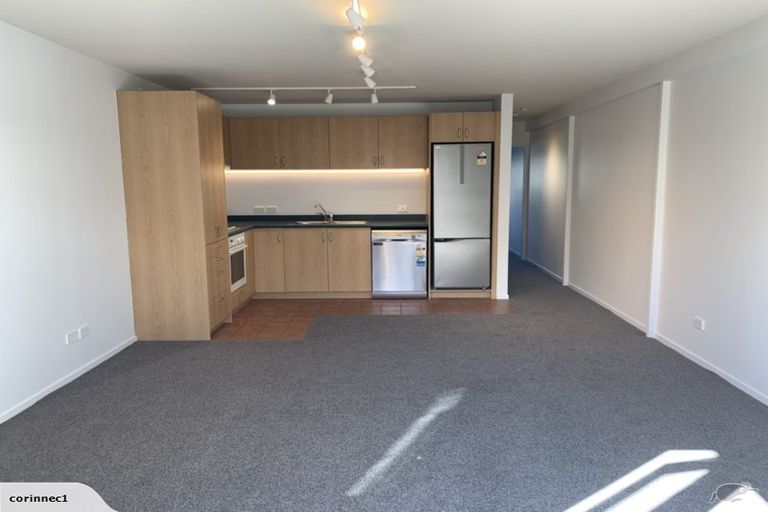 Photo of property in Pirie Street Townhouses, 3/35 Pirie Street, Mount Victoria, Wellington, 6011