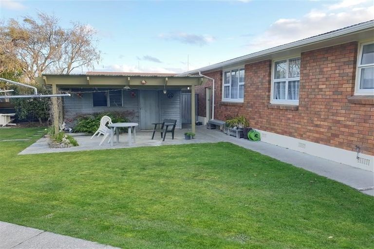 Photo of property in 27 Kennedy Avenue, Feilding, 4702