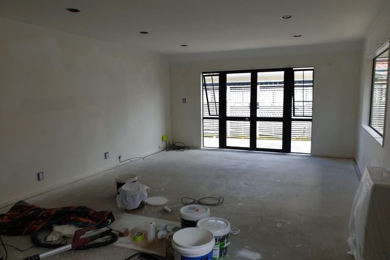 Photo of property in 2/96 Cambridge Terrace, Waterloo, Lower Hutt, 5011